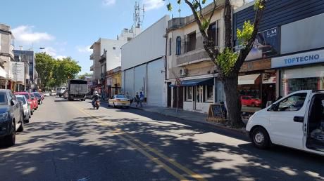 Alquiler Local Comercial Justicia Y Amezaga Zona Mayorista
