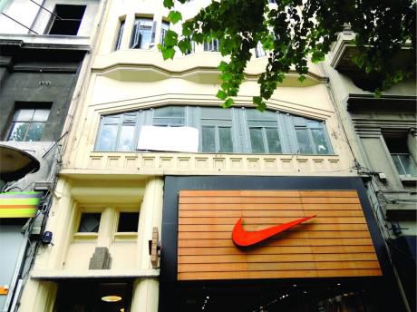 Alquiler Piso Entero Sobre 18 De Julio Centro