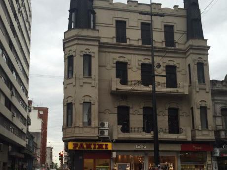 Atención Inversores. Gran Esquina En 18 Y Vázquez