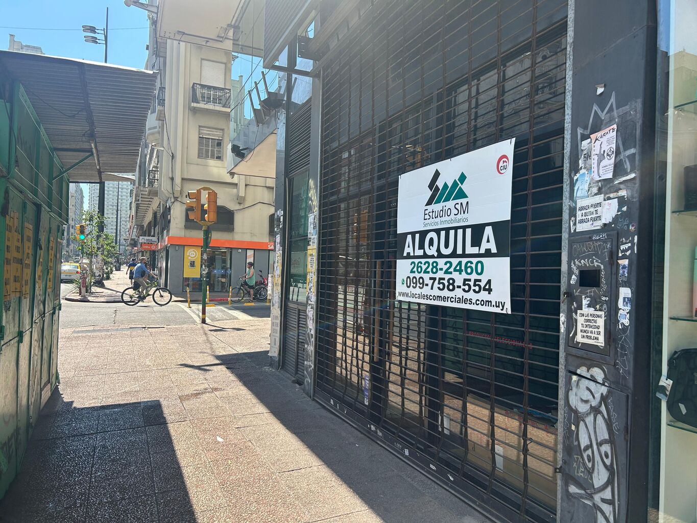 ALQUILER MEJOR CUADRA DE 18 DE JULIO. ESQUINA YI