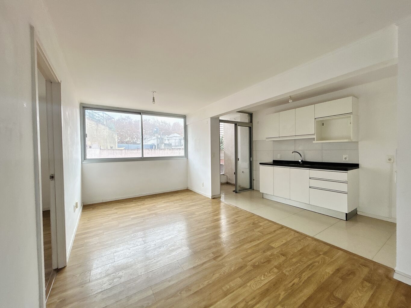 Alquiler apartamento 1 dormitorio  en Cordón. · Foto 1