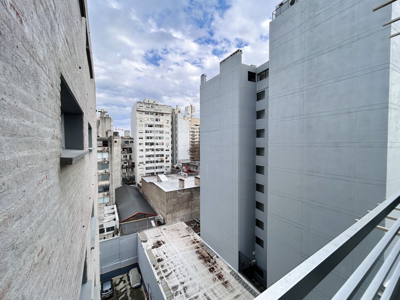Alquiler apartamento monoambiente en tres cruces · Foto 10