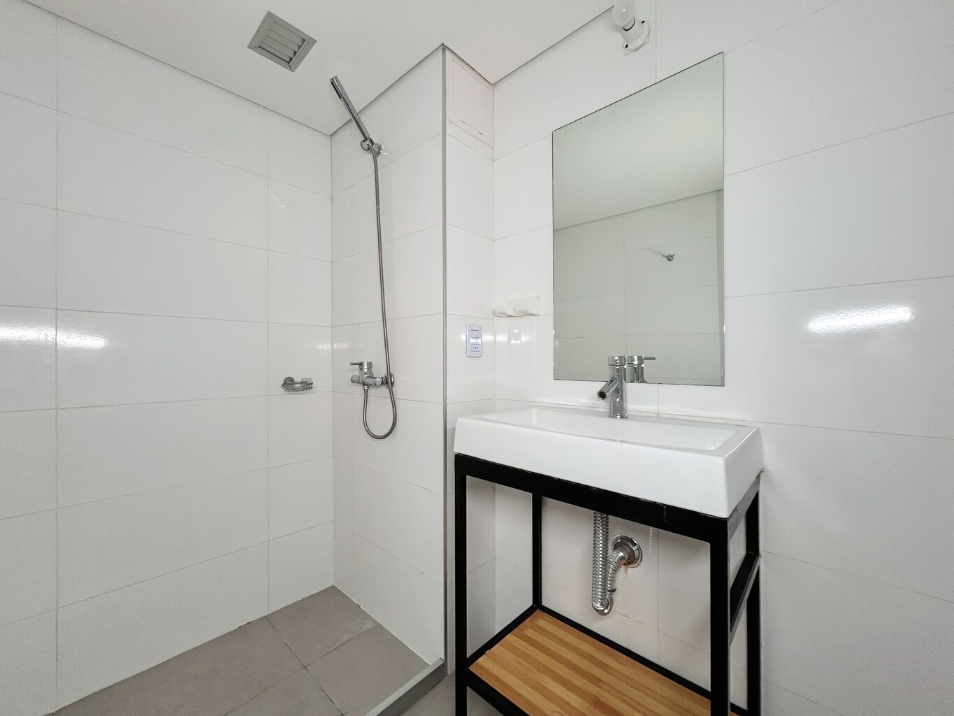 Alquiler apartamento monoambiente en tres cruces · Foto 9
