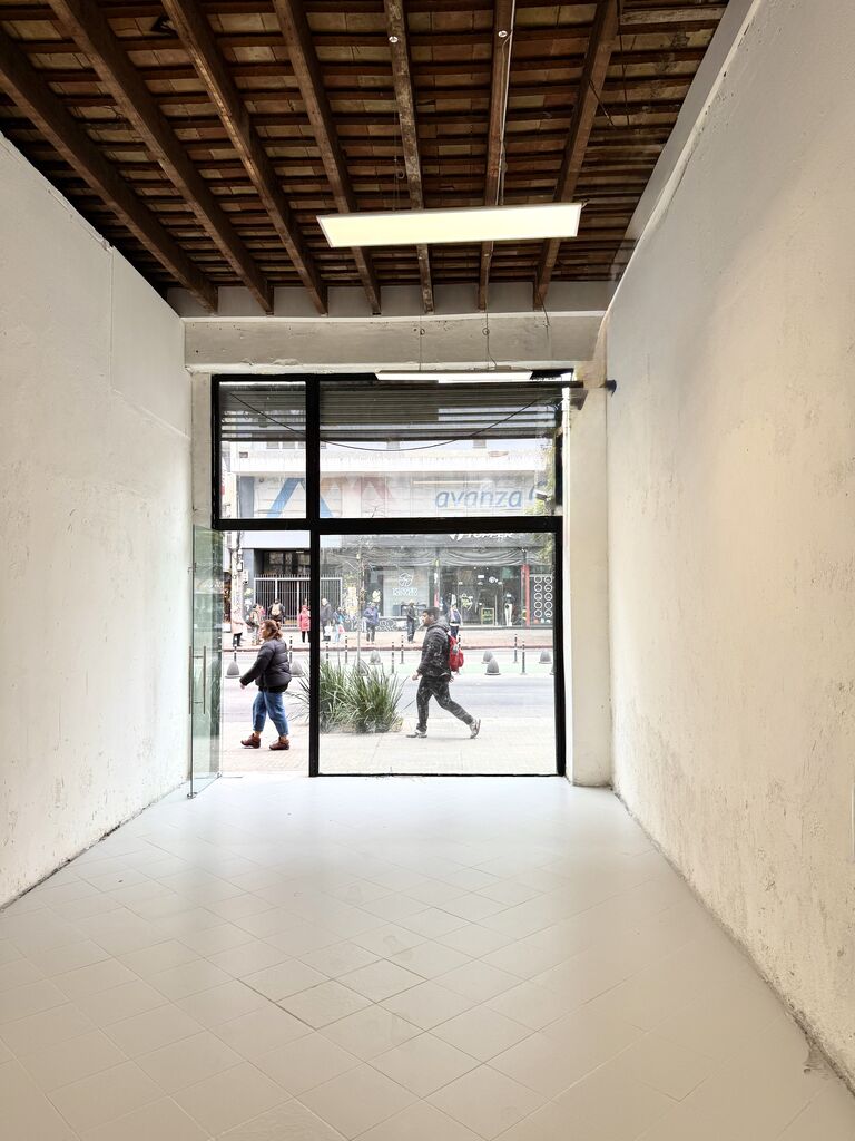 ALQUILER LOCAL 18 DE JULIO CORDÓN · Photo 4