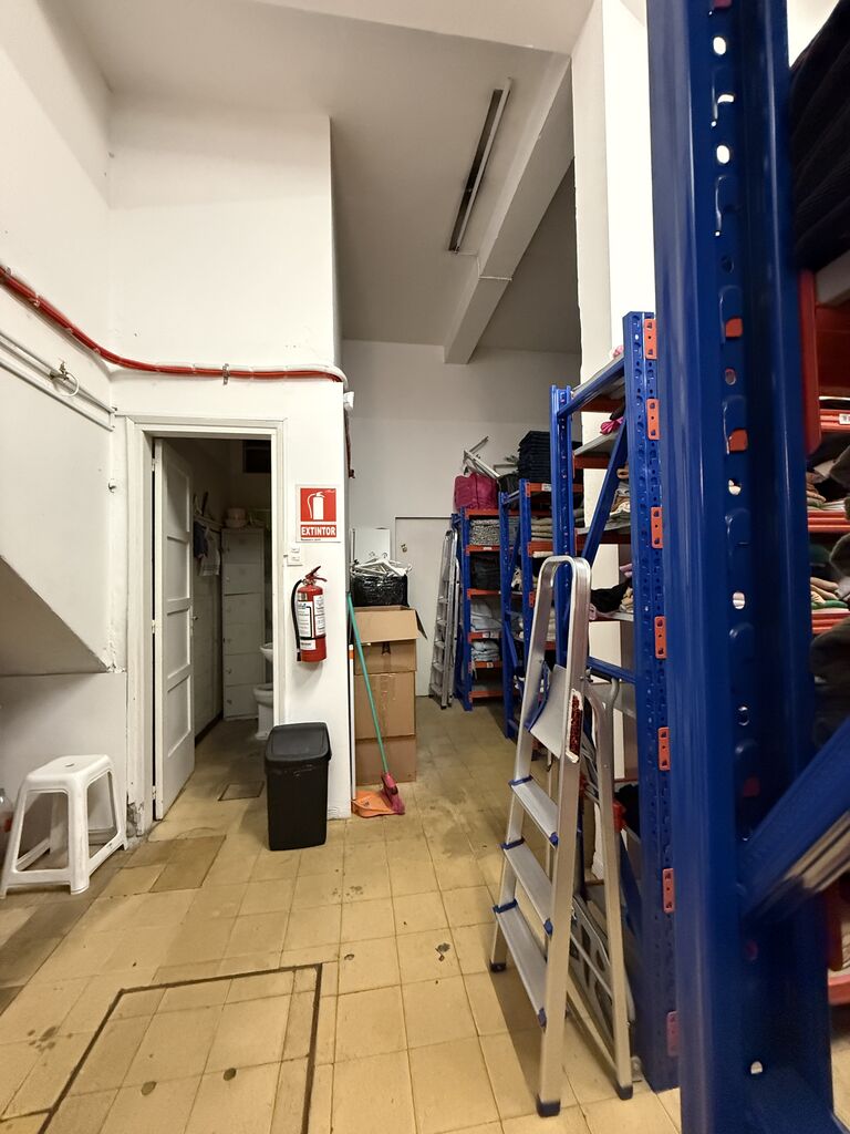 ALQUILER LOCAL 18 DE JULIO Y TRISTÁN NARVAJA · Foto 7