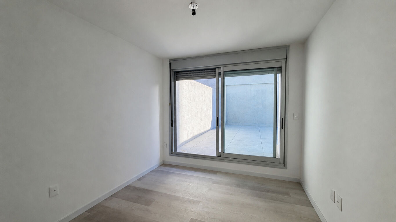 Alquiler apartamento 1 dormitorio con patio en Cordón a estrenar · Photo 7