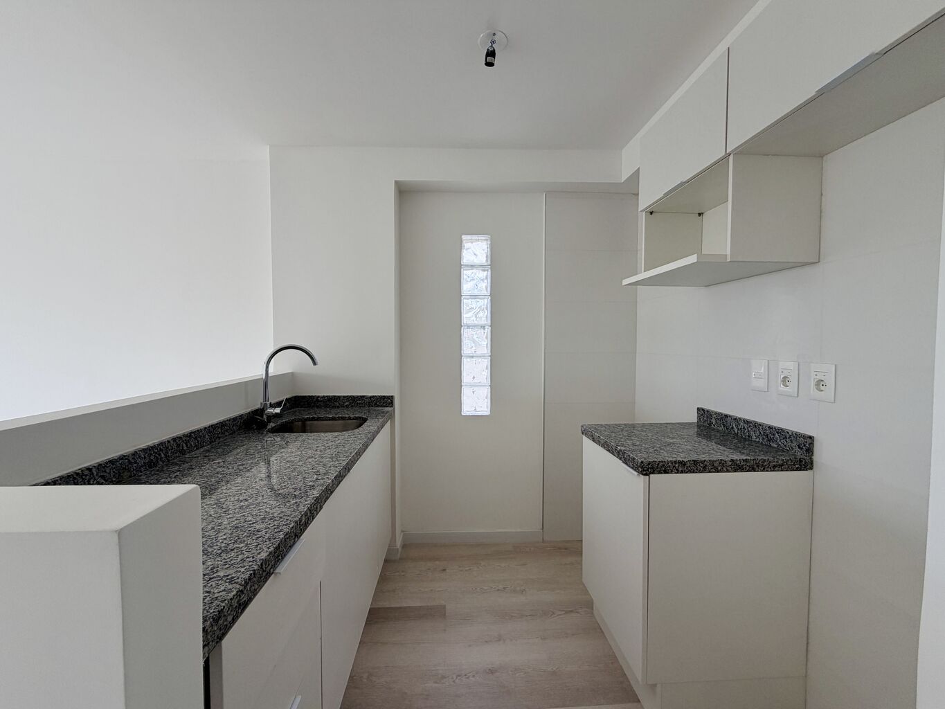 Alquiler apartamento 1 dormitorio al frente en Cordon a estrenar · Photo 2