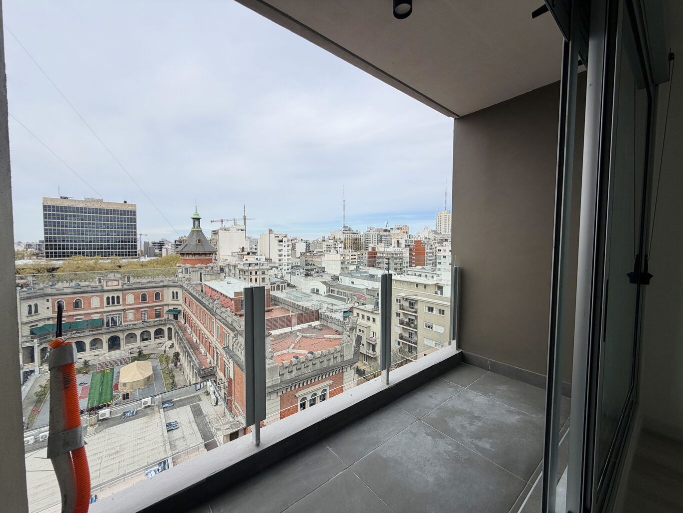 Alquiler apartamento 1 dormitorio al frente en Cordon a estrenar · Photo 4