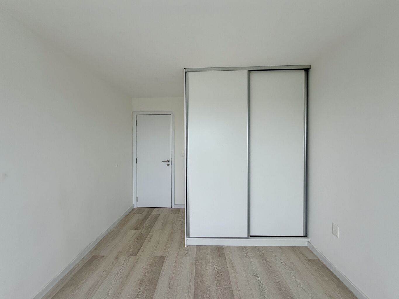 Alquier apartamento 1 dormitorio al frente con garage a estrenar en cordon · Photo 8