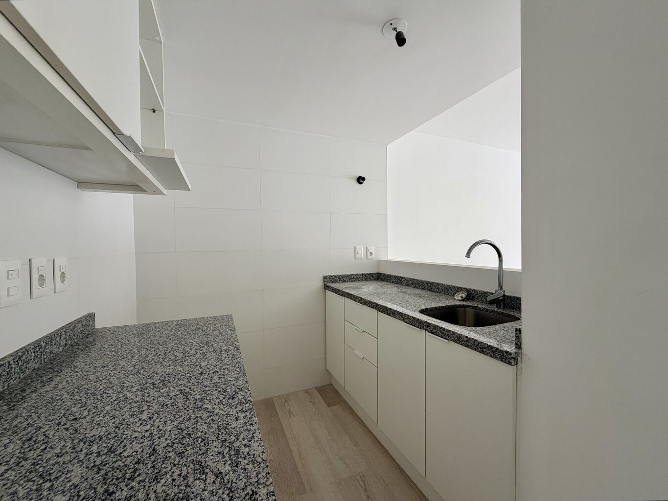 Alquiler apartamento a estrenar de 1 dormitorio con patio y garage en cordon · Photo 2