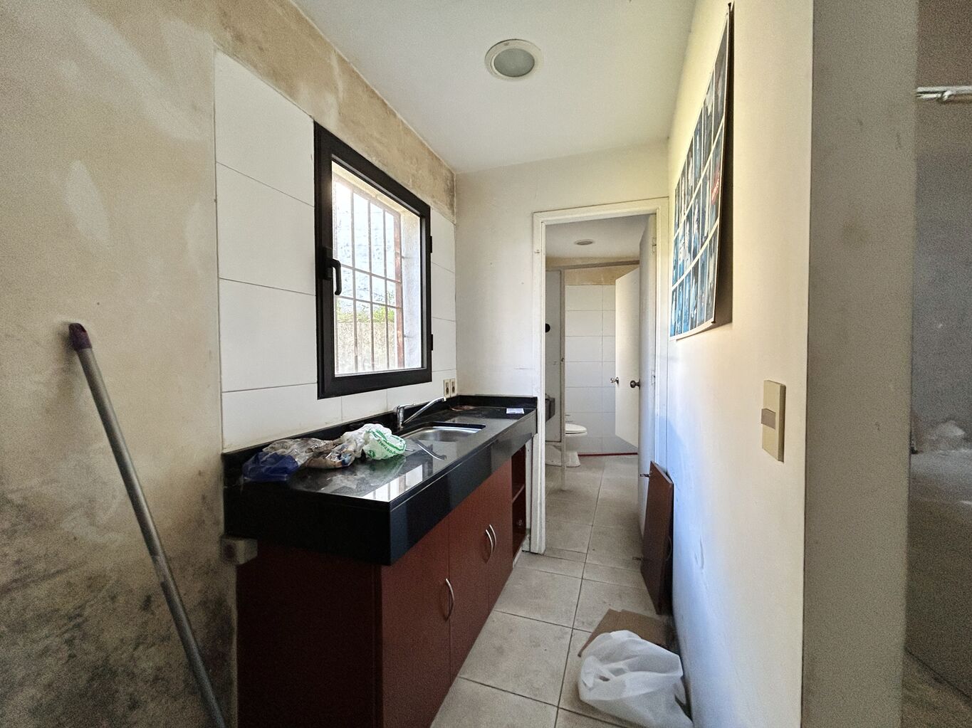 Alquiler local comercial sobre av italia · Foto 9