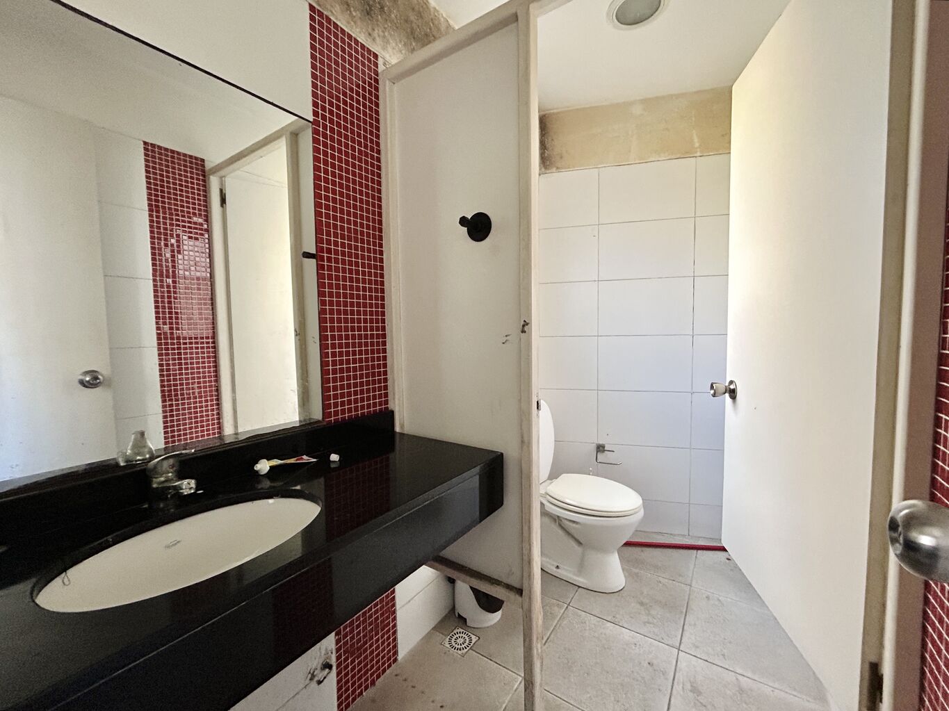 Alquiler local comercial sobre av italia · Foto 7