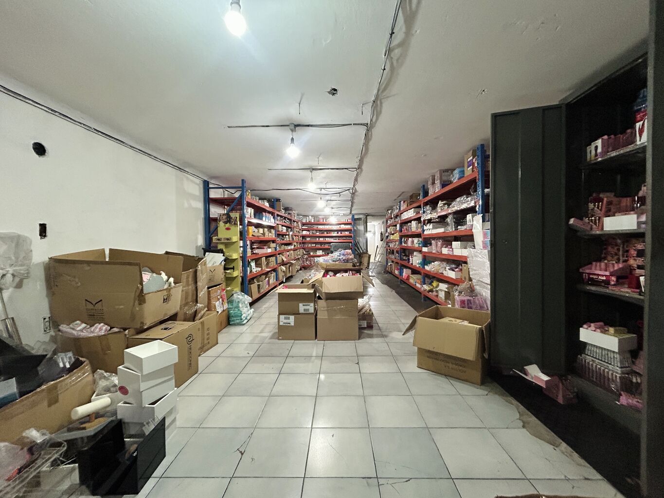 Alquiler local comercial sobre 18 de julio Cordon · Foto 11