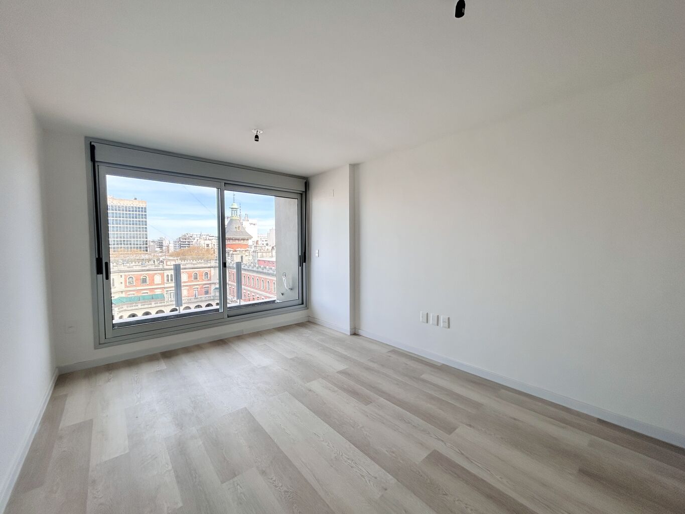 Alquiler apartamento 1 dormitorio a estrenar en Cordon. · Photo 4