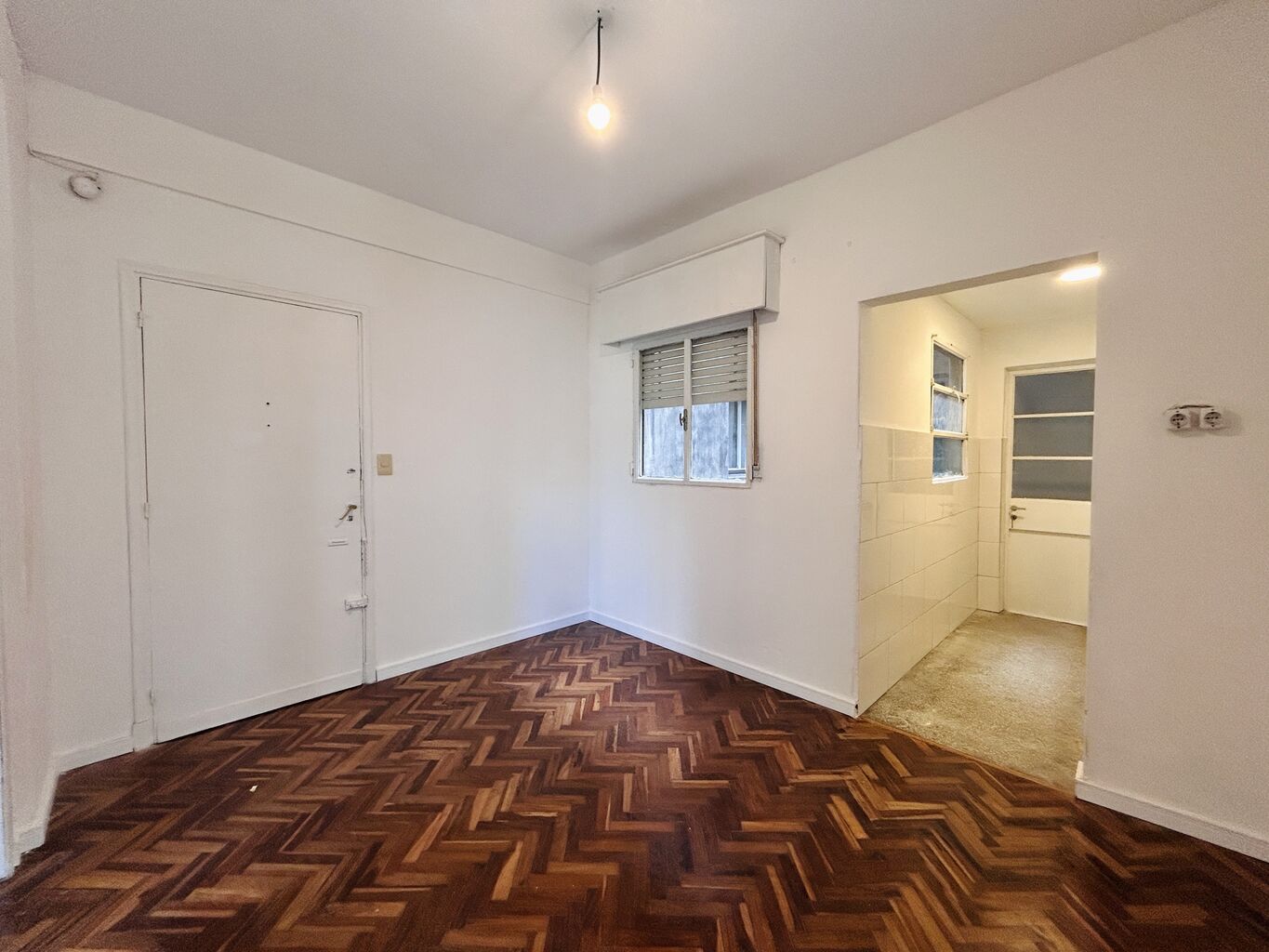 Alquiler apartamento en  1 dormitorio en Colonia y Gaboto. Centro