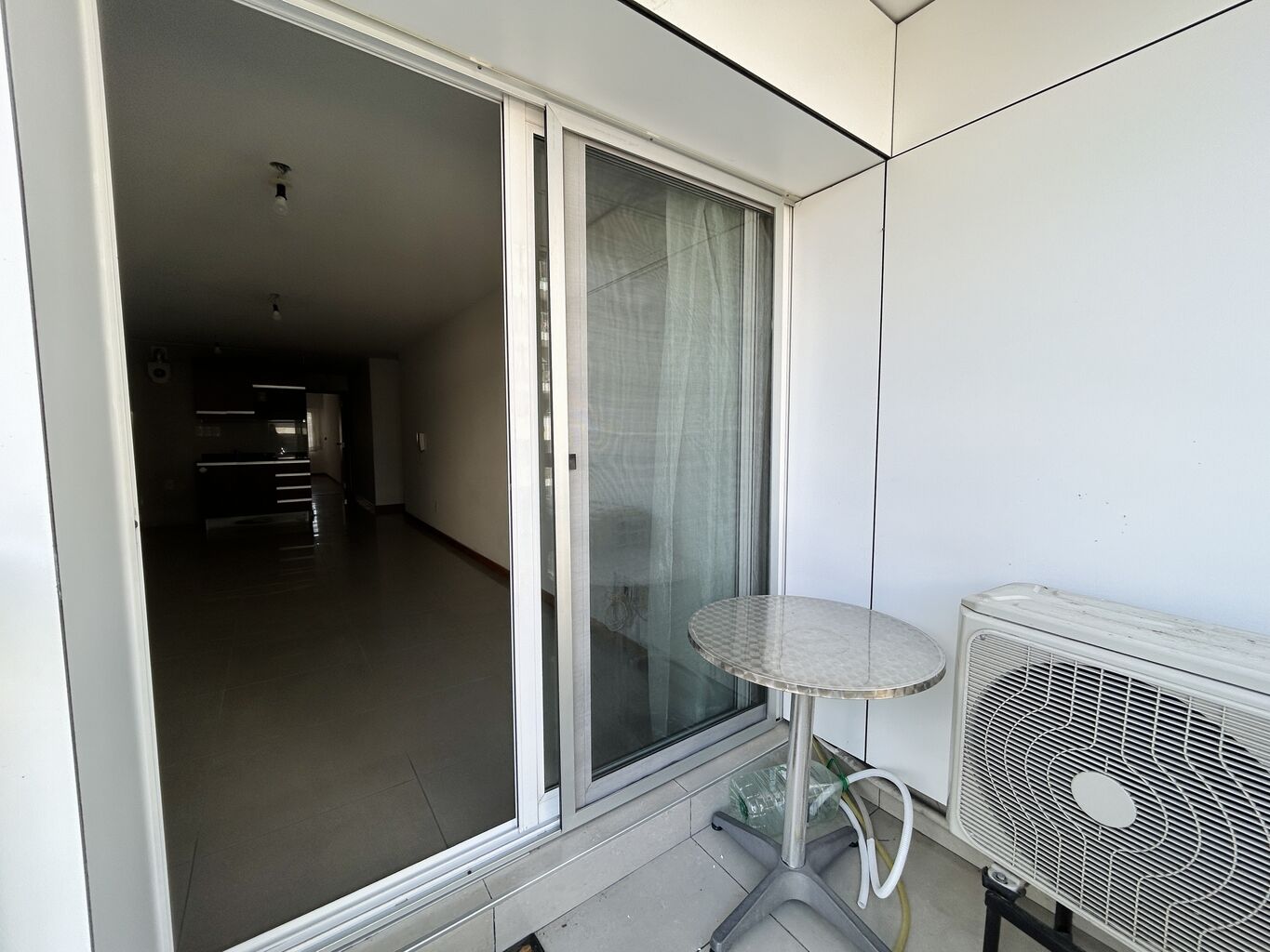 Alquiler apartamento 1 dormitorios con garaje a 1 cuadra de la rambla · Photo 3