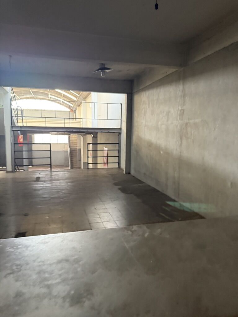 Local comercial en alquiler – Esquina Av. Italia y Mariscala · Foto 8