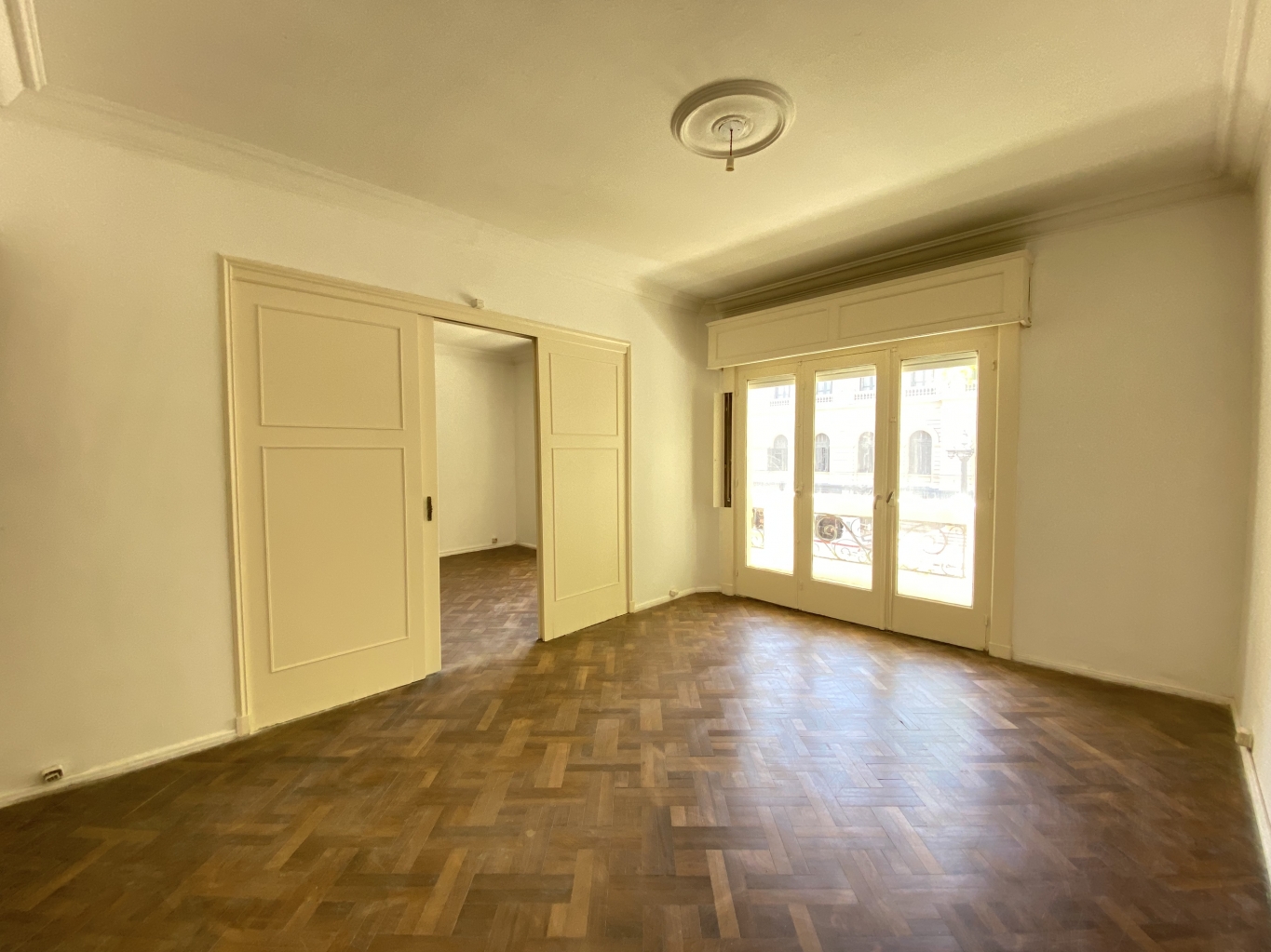 Venta apartamento de 3 dormitorios en Cordon con renta