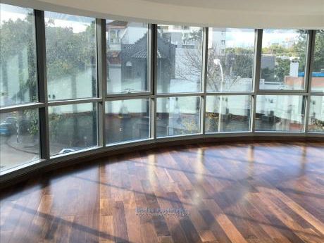 Apartamento En Venta / Alquiler En El Golf 3 Dormitorios