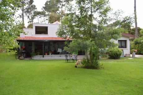 Excelente Casa - P 14 Playa Mansa - Pde- Piscina - Alquila Solo En Verano