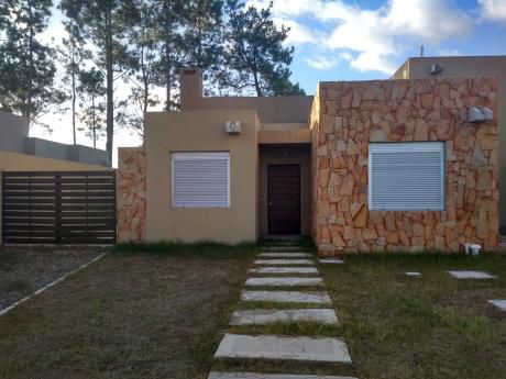 Casa En Alquiler 3 Dormitorios Dos Baños Patio Y Parrillero Portal Del Este