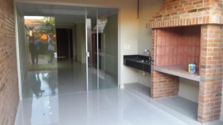 Venta Duplex A Estrenar Con Piscina Zona Fdo De La Mora Gs.850.000.000