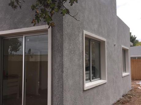 Casa 2 Dorm Estrene O Invierta Para Alquiler!! Solymar Norte