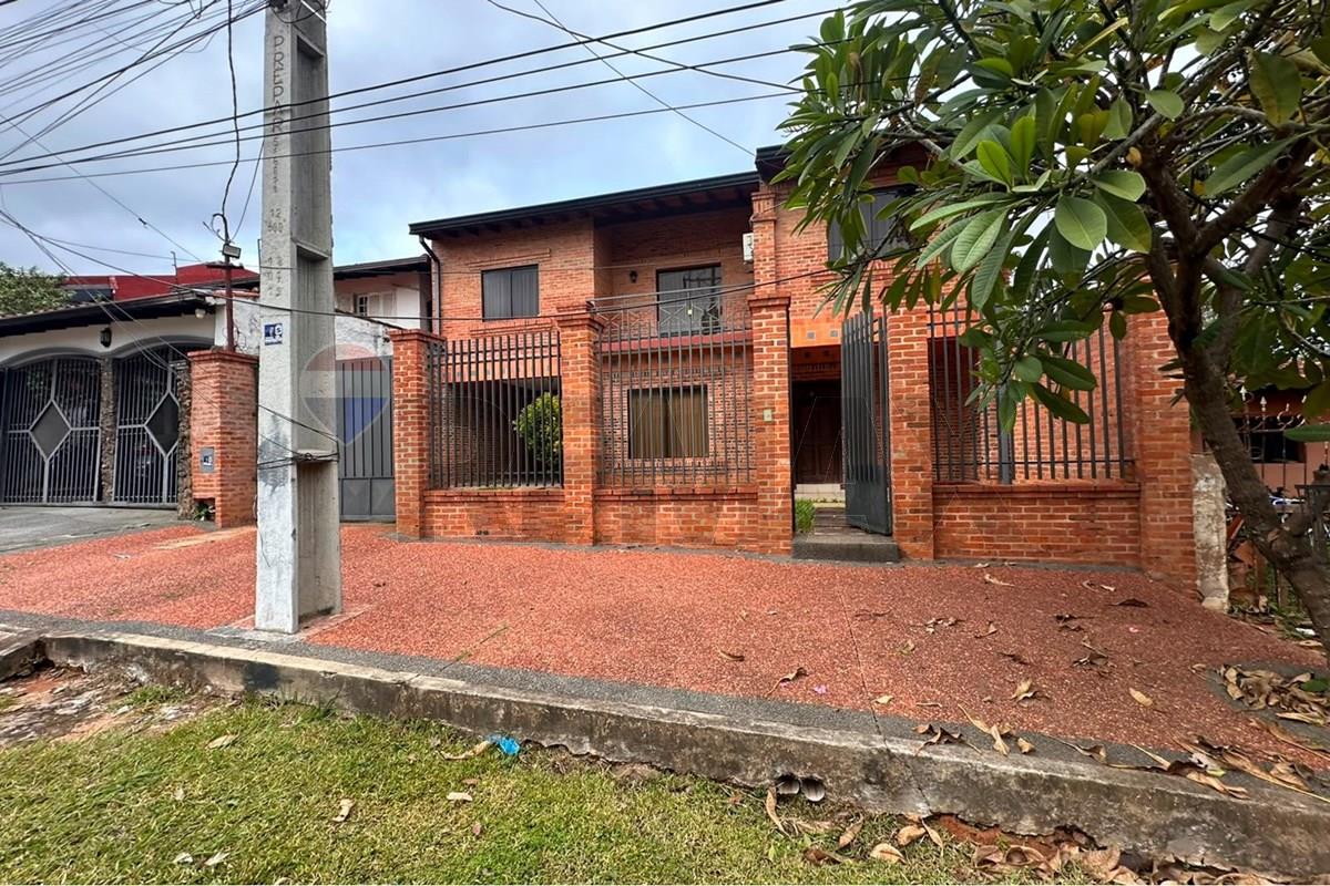 Casa en Alquiler en Lambaré – Barrio Kennedy — foto 3