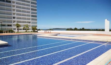 Pda. 19. Playa La Mansa. Punta Del Este