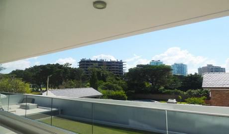 Hermoso Departamento. Torre Esmeralda. A Pasos Del Mar !!!