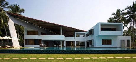 Hermosa Casa Exclusiva En El Centro De Santa Cruz