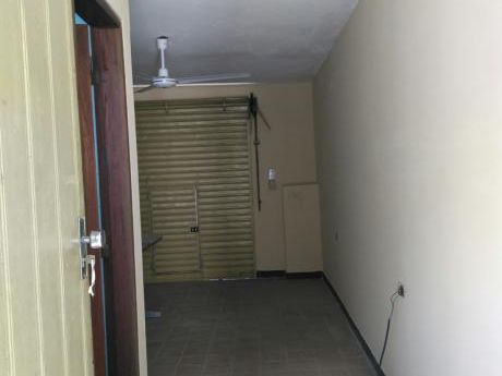 Alquilo Salon En Barrio Santa Maria