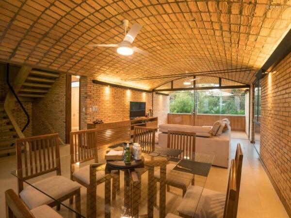 BELLO TRIPLEX EN EL YACTH — foto 2