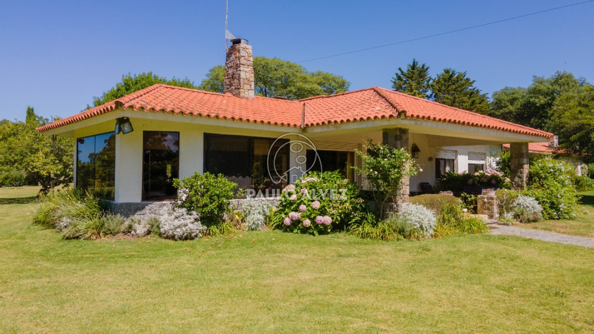 Caledonoia - Balneario Solis, un lugar unico, entre el mar y las sierras -Propiedad de alto porte