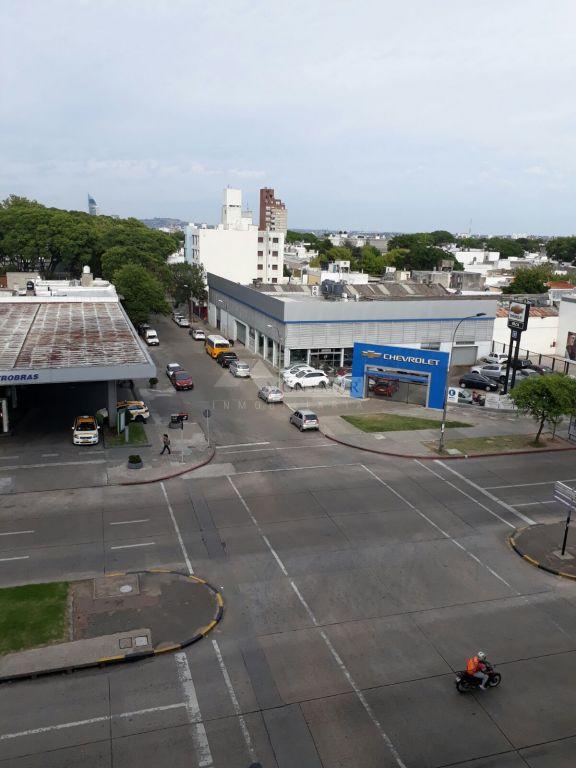 ALQUILER APARTAMENTO 2 DORMITORIOS TRES CRUCES BR. ARTIGAS PROX. TERMINAL AL FTE C/TZA