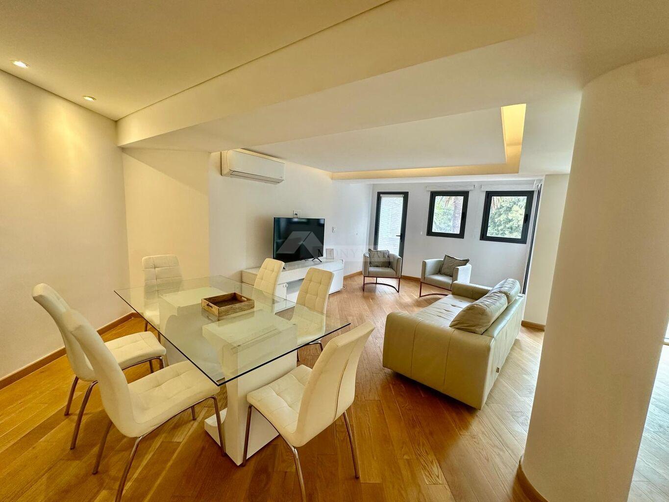ALQUILER APARTAMENTO 2 DORMITORIOS PUNTA CARRETAS SOSA Y PATRIA, ED. BIRDIE GOLF CON MUEBLES · Foto 3