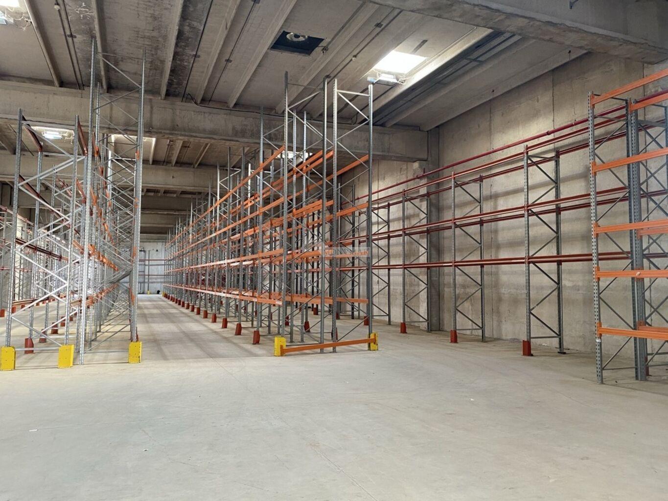 ALQUILER LOCAL GALPON FLOR DE MAROÑAS CAMINO MALDONADO Y COCHABAMBA HORMIGON PREMOLDEADO 1000m2 · Foto 8