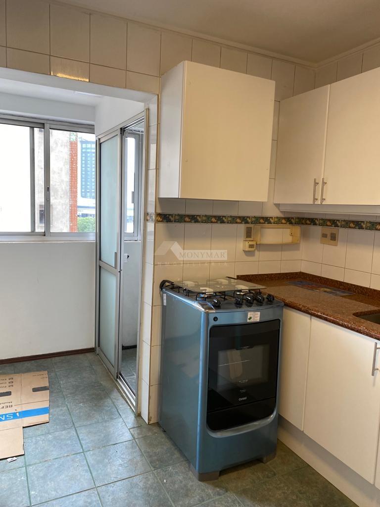 ALQUILER APARTAMENTO 2 DORMITORIOS PUNTA CARRETAS BULEVAR ARTIGAS VISTA CANCHAS EQUIPADO! · Foto 7