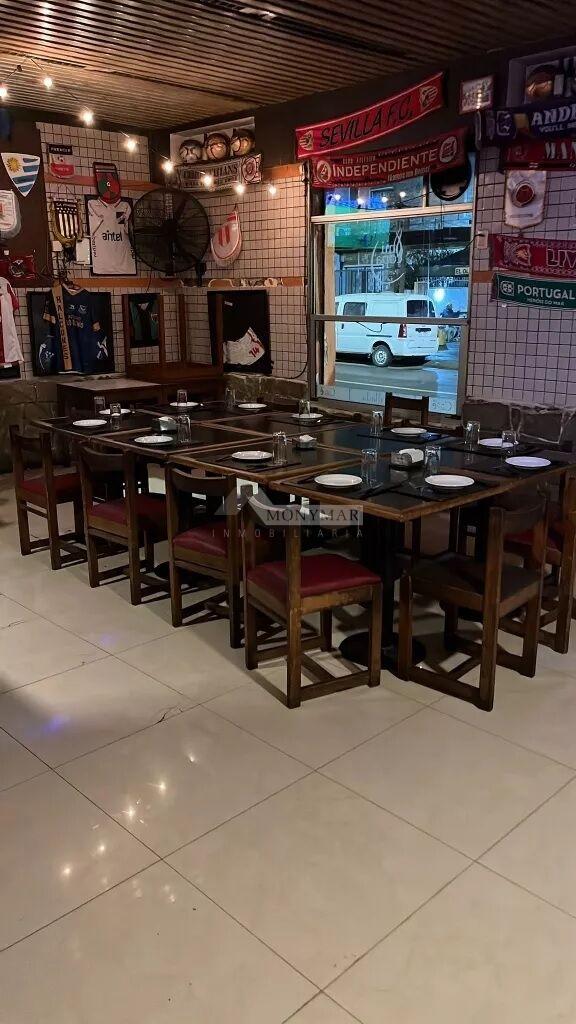 ALQUILER LOCAL COMERCIAL BUCEO SOLANO LOPEZ ESQUINA DIAMANTIS Y PASOS RAMBLA 150m2 · Foto 5