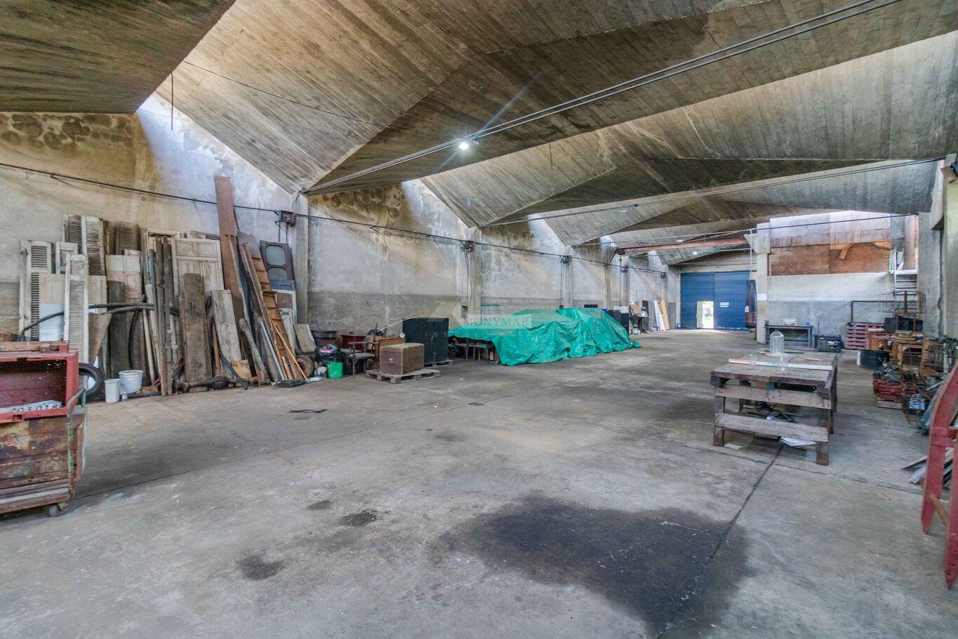 ALQUILER Y VENTA LOCAL GALPON DEPOSITO SAYAGO GARZON Y ARIEL 869m2 UNICO CON TECHO ARQ. DIESTE · Foto 6