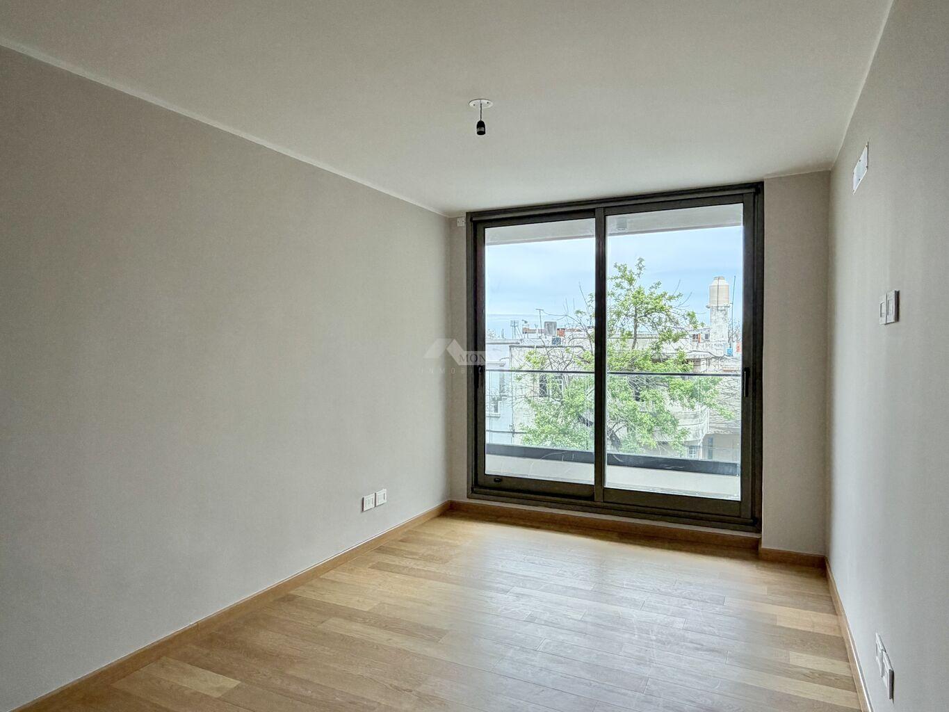 ALQUILER APARTAMENTO 1 DORMITORIO PARQUE RODO MAGGIOLO Y SARMIENTO ED. DECO MAGGIOLO TERRAZA FRENTE · Foto 4
