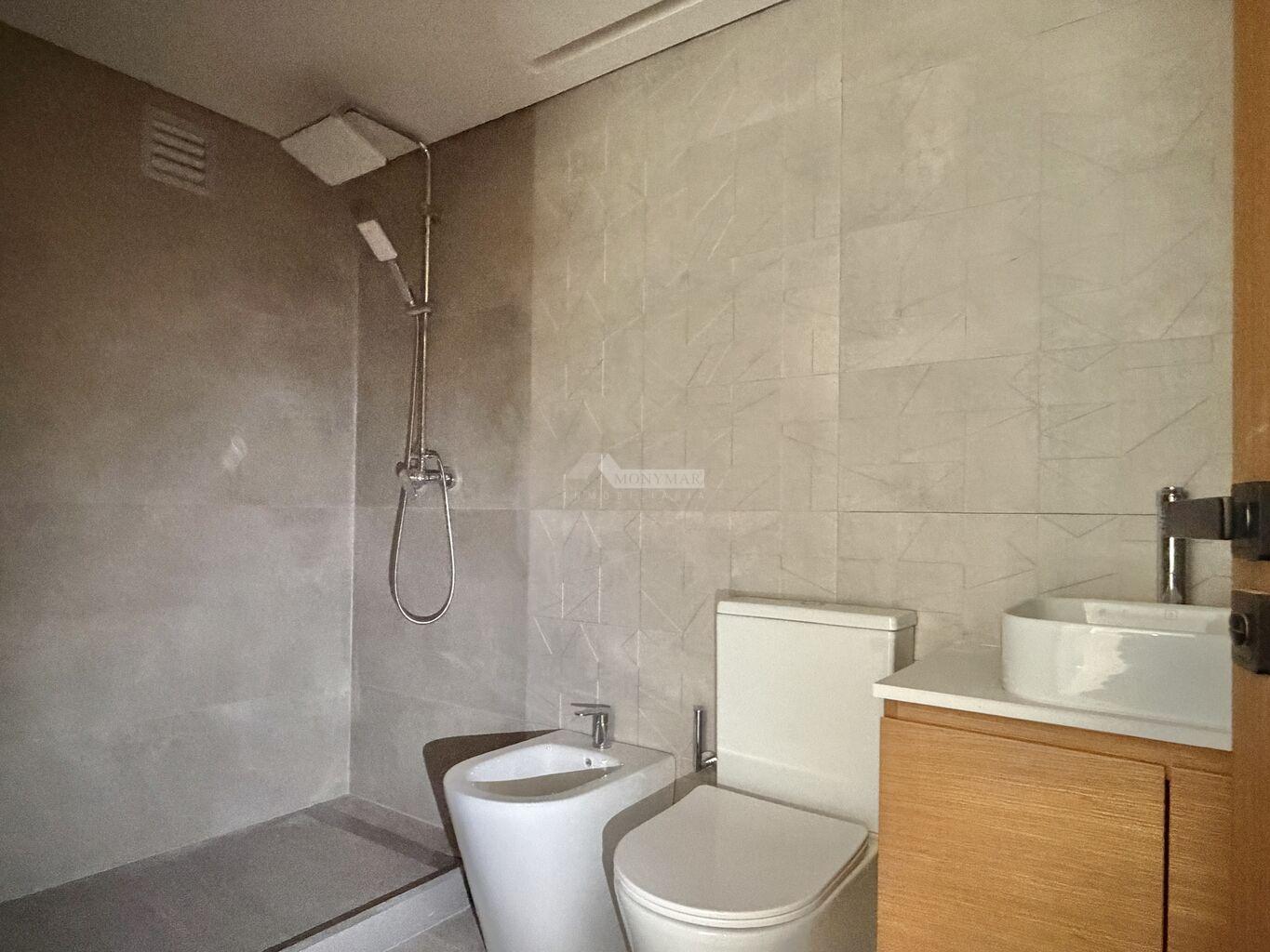 ALQUILER APARTAMENTO 1 DORMITORIO PARQUE RODO MAGGIOLO Y SARMIENTO ED. DECO MAGGIOLO TERRAZA FRENTE · Foto 10