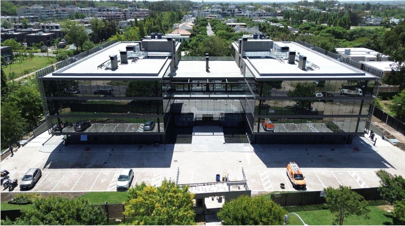 VENTA Y ALQUILER OFICINA CARRASCO NORTE ED. CORPORATIVO CARRASCO HUB PRIMER NIVEL