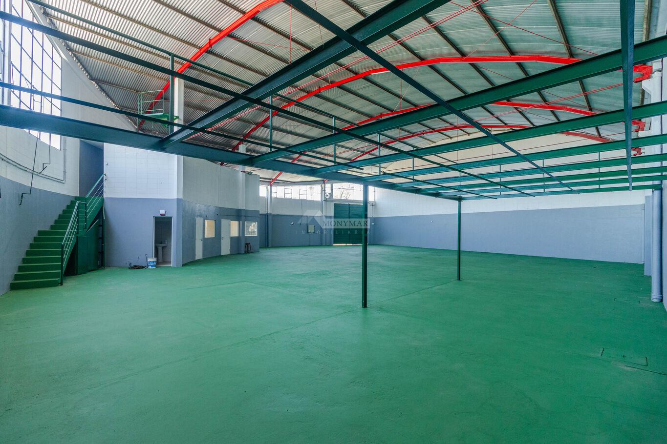 VENTA ALQUILER LOCAL GALPON DEPOSITO CERRITO DE LA VICTORIA PROPIOS COMO A ESTRENAR SALE A 2 CALLES