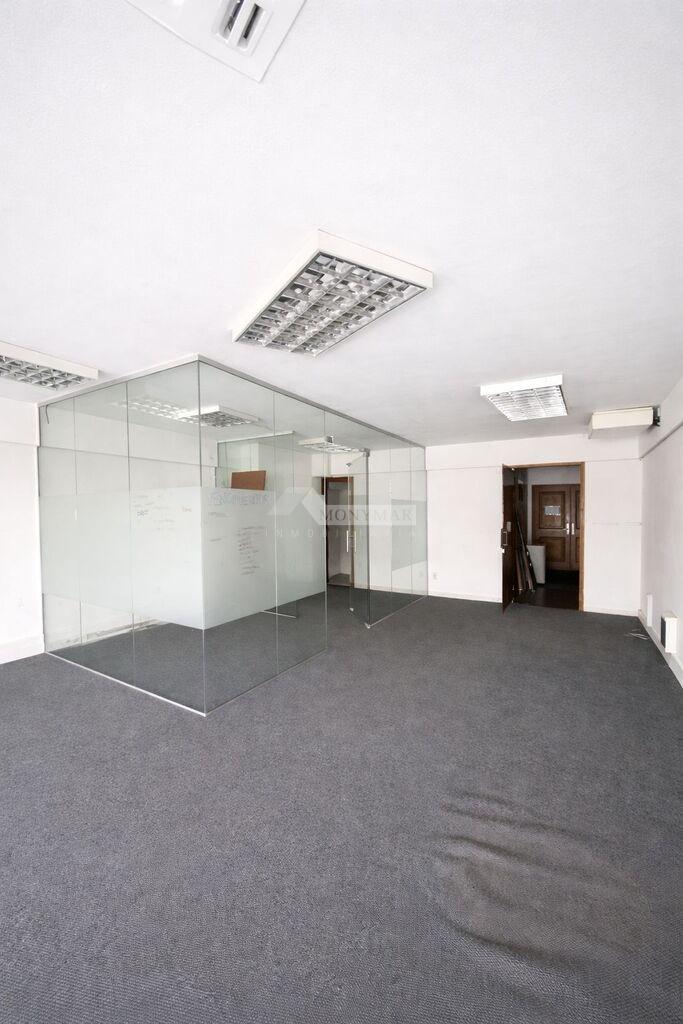 OFICINA CIUDAD VIEJA ALQUILER VENTA PLAZA INDEPENDENCIA CATEGORIA CON VIG 24 HS. · Foto 2