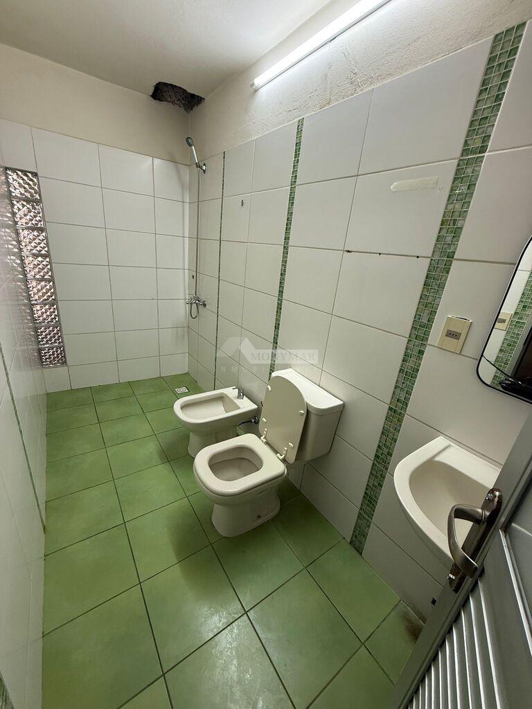 ALQUILER LOCAL GALPON DEPOSITO BOISO LANZA Y MENDOZA con oficinas y playa maniobras 2100m2