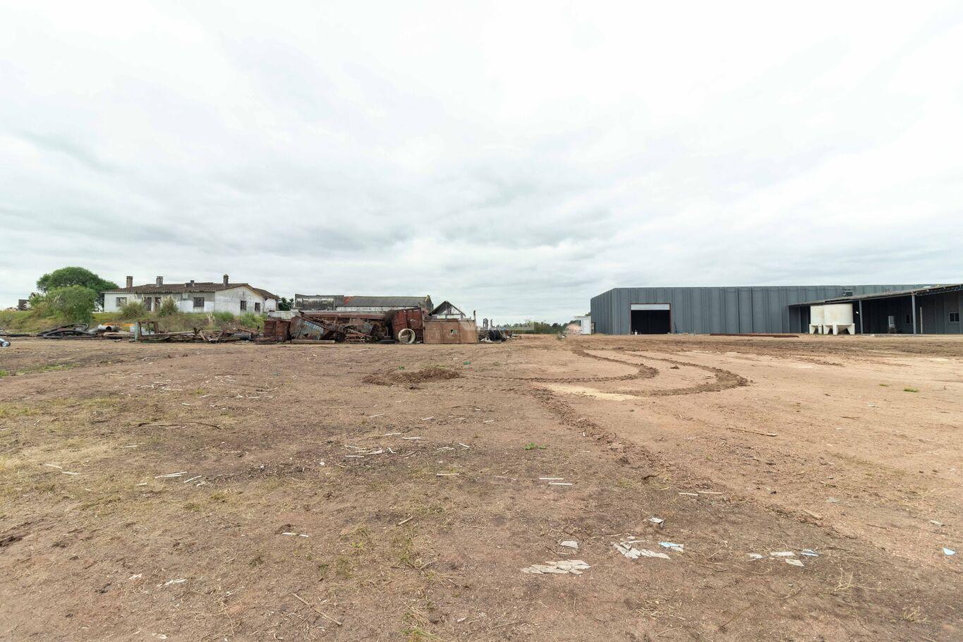 VENTA ALQUILER LOCAL GALPON DEPOSITO INDUSTRIA LAS PIEDRAS 2200m2 en 8 há 2332m HORMIGON PREMOLDEADO · Foto 8