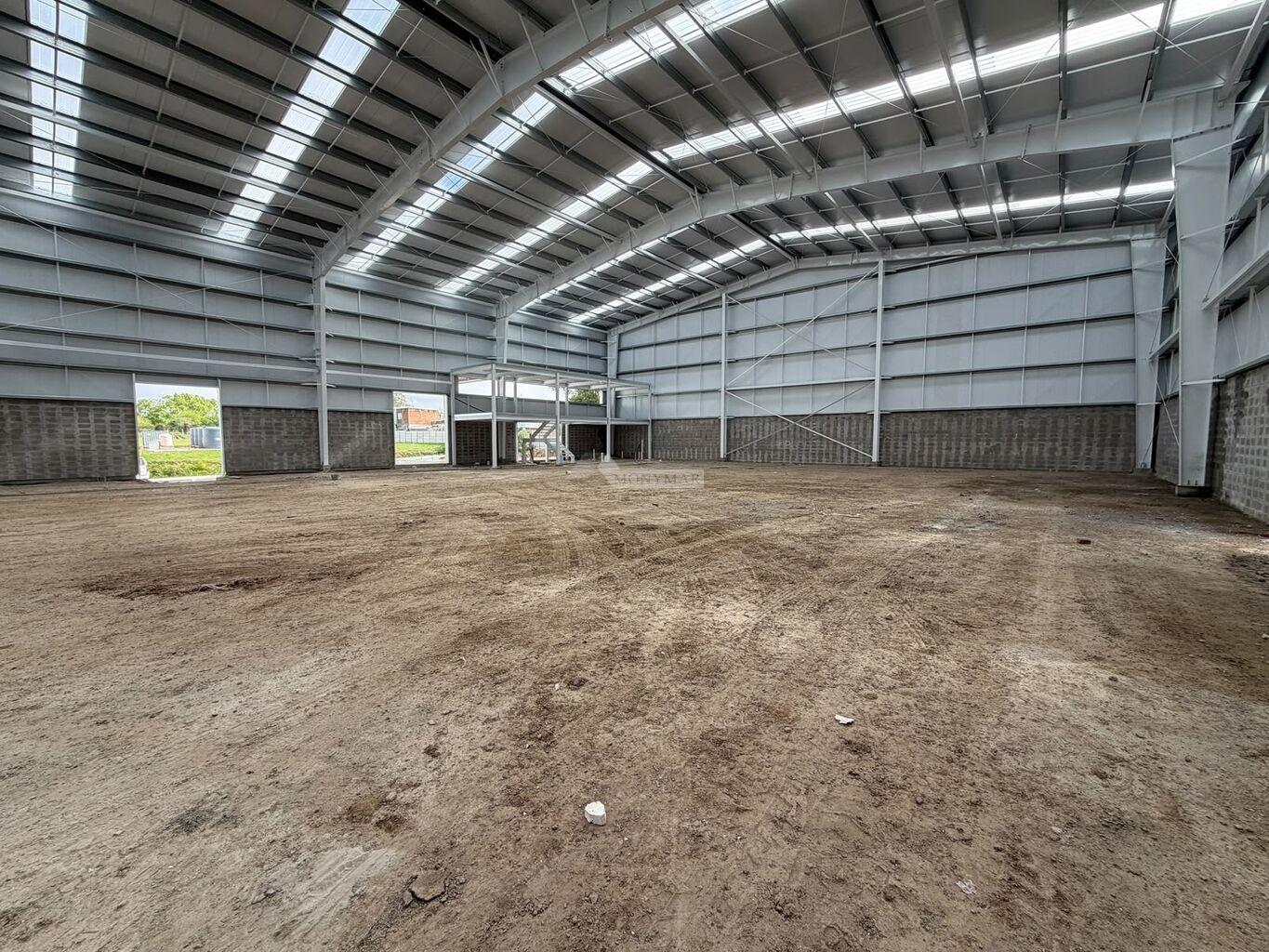 ALQUILER LOCAL GALPON DEPOSITO PUNTA DE RIELES SUSANA PINTOS 900m2 MUELLES DE CARGA ESTRENA · Foto 8