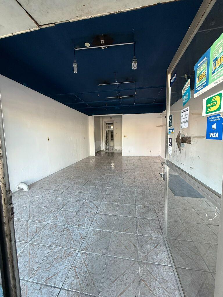 ALQUILER LOCAL COMERCIAL FLOR DE MAROÑAS CAMINO MALDONADO Y OSVALDO CRUZ oficina baño cocina sotano · Foto 5