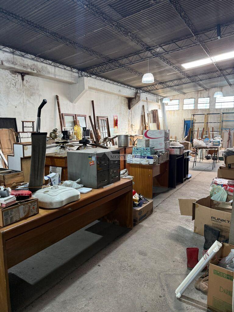 ALQUILER LOCAL COMERCIAL FLOR DE MAROÑAS CAMINO MALDONADO SALON 310m2 + entrepiso 60m2 · Foto 5